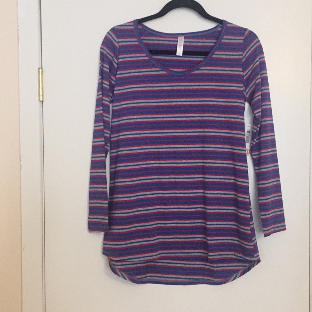 XS LuLaRoe Lynnae Shirt E01 1831
